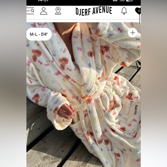 Djerf avenue Fruit Robe. Amazing condition. M/L - Picture 1 of 3